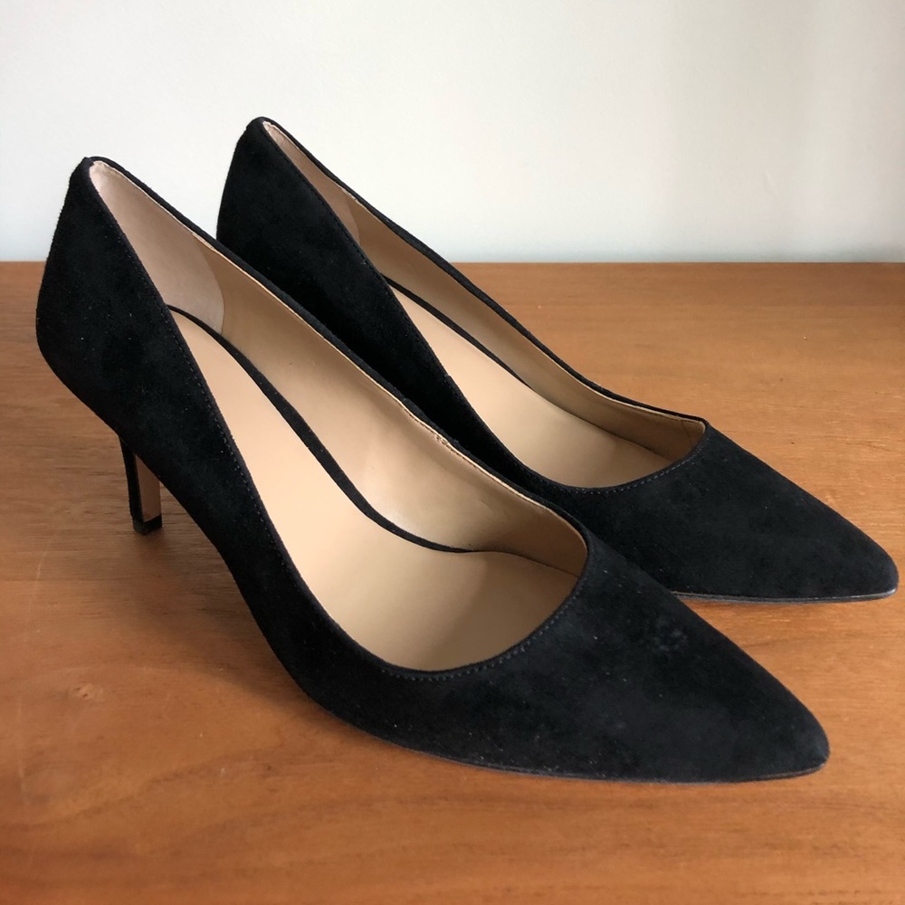 NIB Ann Taylor Eryn Black Suede Pumps